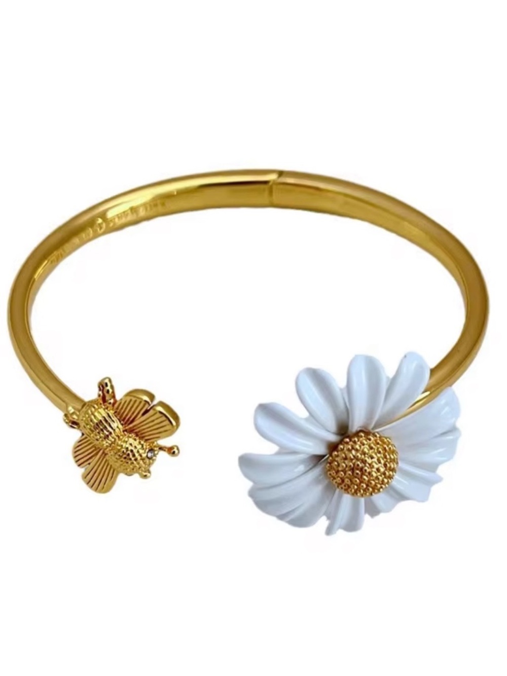 🐝 Gold Bee 🐝 and 🌼 White Daisy🌼 Gold Bangle Bracelet.